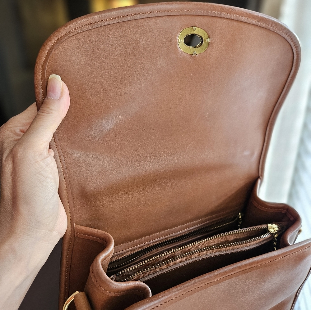 Vintage Coach Manor Leather Handbag British Tan - Picture 13 of 17